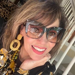 Meet your Posher, Mindy